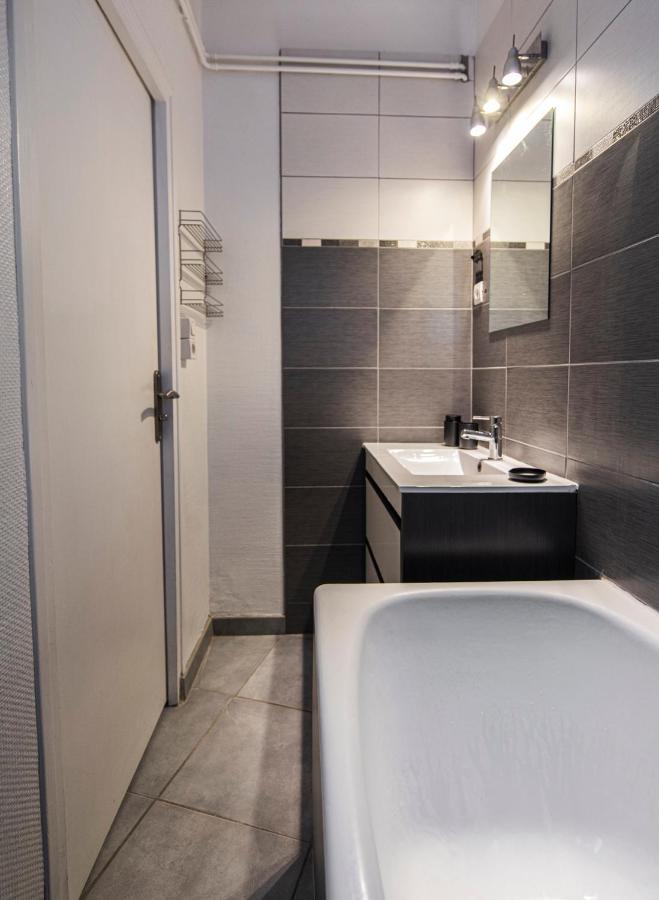 Appartement Avec Balcon A 250 M De La Gare, Hyper Centre Tours Zewnętrze zdjęcie