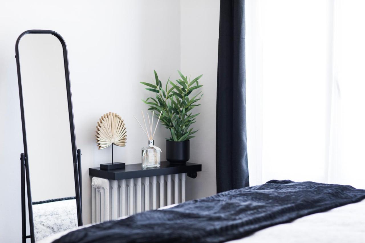 Appartement Avec Balcon A 250 M De La Gare, Hyper Centre Tours Zewnętrze zdjęcie